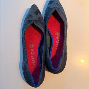 Black/Gray Camo Rothy’s Point